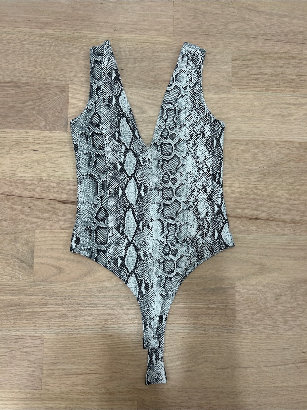 FORE BLACK AND WHITE SNAKESKIN BODYSUIT